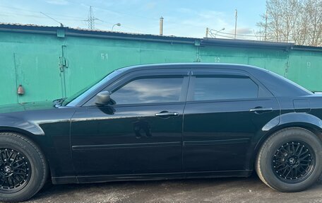 Chrysler 300C II, 2005 год, 850 000 рублей, 3 фотография
