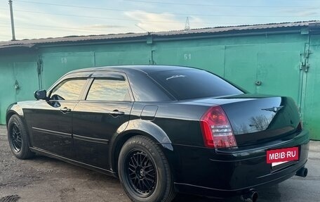 Chrysler 300C II, 2005 год, 850 000 рублей, 4 фотография