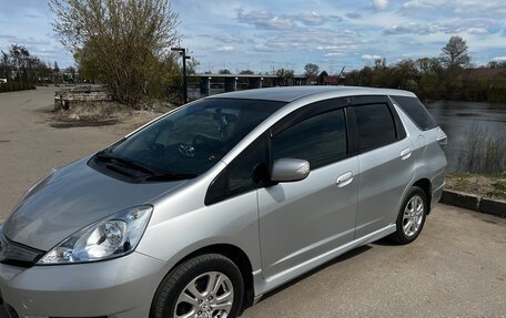 Honda Fit Shuttle I рестайлинг, 2011 год, 900 000 рублей, 3 фотография