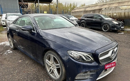 Mercedes-Benz E-Класс, 2019 год, 4 200 000 рублей, 3 фотография