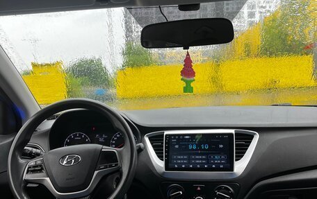Hyundai Solaris II рестайлинг, 2017 год, 770 000 рублей, 7 фотография