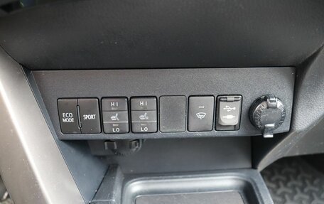 Toyota RAV4, 2016 год, 1 869 000 рублей, 23 фотография