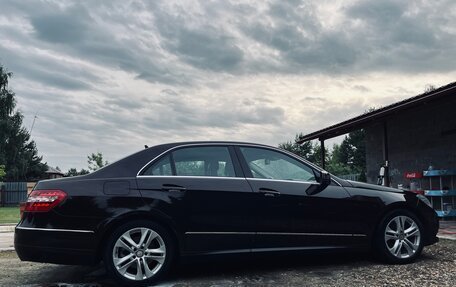 Mercedes-Benz E-Класс, 2011 год, 1 350 000 рублей, 3 фотография