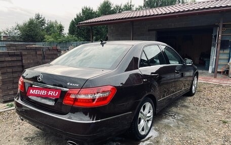 Mercedes-Benz E-Класс, 2011 год, 1 350 000 рублей, 4 фотография