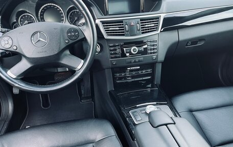 Mercedes-Benz E-Класс, 2011 год, 1 350 000 рублей, 8 фотография