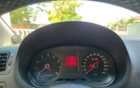 Volkswagen Polo VI (EU Market), 2010 год, 500 000 рублей, 6 фотография