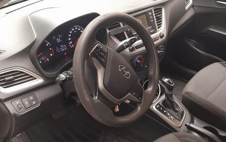 Hyundai Solaris II рестайлинг, 2019 год, 570 000 рублей, 7 фотография
