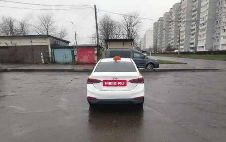 Hyundai Solaris II рестайлинг, 2017 год, 540 000 рублей, 4 фотография
