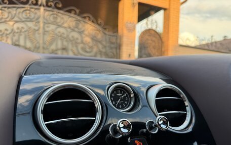 Bentley Continental GT II рестайлинг, 2015 год, 4 590 000 рублей, 22 фотография