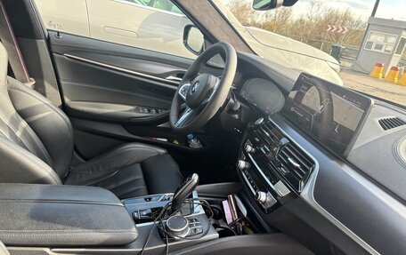 BMW 5 серия, 2020 год, 5 240 000 рублей, 6 фотография