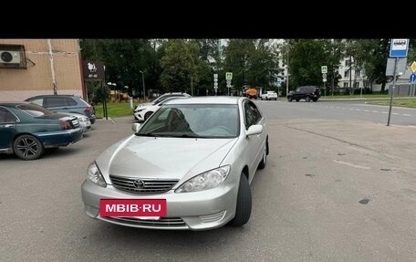 Toyota Camry V40, 2005 год, 785 000 рублей, 3 фотография