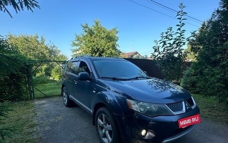 Mitsubishi Outlander III рестайлинг 3, 2008 год, 1 290 000 рублей, 2 фотография