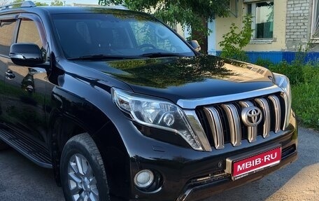 Toyota Land Cruiser Prado 150 рестайлинг 2, 2014 год, 3 250 000 рублей, 1 фотография
