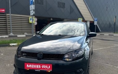 Volkswagen Polo VI (EU Market), 2013 год, 750 000 рублей, 1 фотография