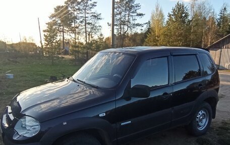 Chevrolet Niva I рестайлинг, 2011 год, 380 000 рублей, 11 фотография