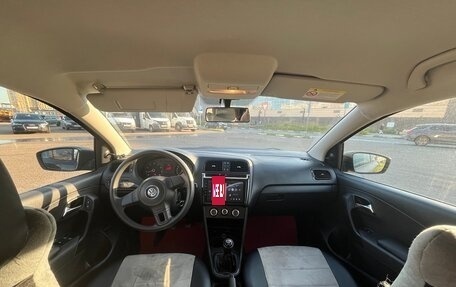 Volkswagen Polo VI (EU Market), 2013 год, 750 000 рублей, 11 фотография