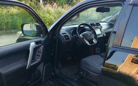 Toyota Land Cruiser Prado 150 рестайлинг 2, 2014 год, 3 250 000 рублей, 11 фотография