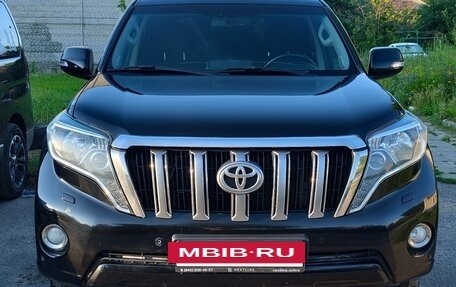 Toyota Land Cruiser Prado 150 рестайлинг 2, 2014 год, 3 250 000 рублей, 2 фотография