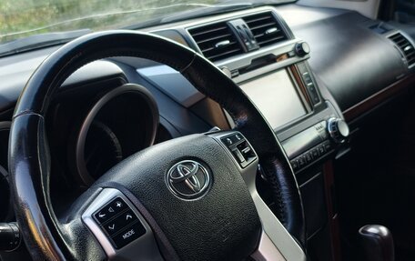 Toyota Land Cruiser Prado 150 рестайлинг 2, 2014 год, 3 250 000 рублей, 12 фотография