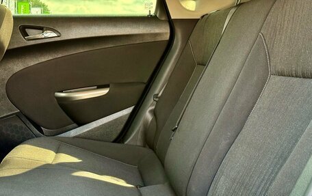 Opel Astra J, 2011 год, 569 000 рублей, 26 фотография