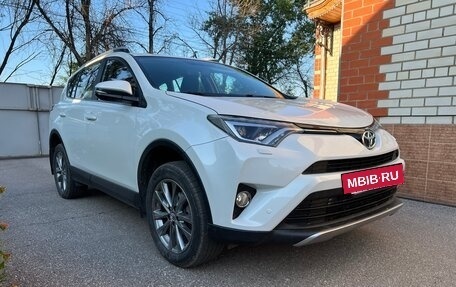 Toyota RAV4, 2019 год, 2 950 000 рублей, 3 фотография