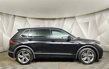 Volkswagen Tiguan II, 2021 год, 4 200 000 рублей, 6 фотография