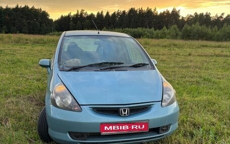 Honda Fit III, 2002 год, 250 000 рублей, 1 фотография
