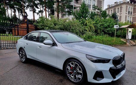 BMW 5 серия, 2025 год, 9 000 000 рублей, 13 фотография