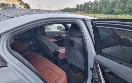 BMW 5 серия, 2025 год, 9 000 000 рублей, 14 фотография