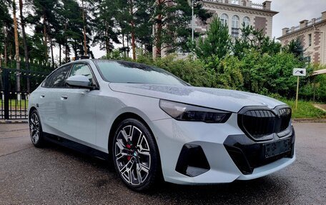 BMW 5 серия, 2025 год, 9 000 000 рублей, 10 фотография