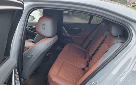 BMW 5 серия, 2025 год, 9 000 000 рублей, 17 фотография