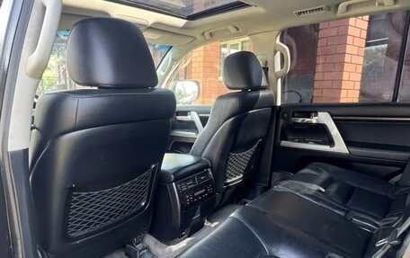 Toyota Land Cruiser 200, 2014 год, 3 000 000 рублей, 6 фотография