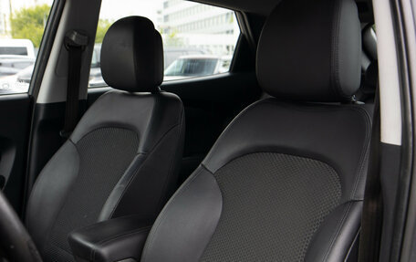 Hyundai ix35 I рестайлинг, 2012 год, 1 088 000 рублей, 17 фотография
