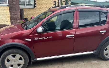 Renault Sandero I, 2012 год, 700 000 рублей, 1 фотография
