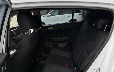 KIA Sportage IV рестайлинг, 2018 год, 1 980 000 рублей, 9 фотография