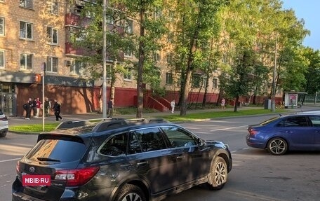 Subaru Outback IV рестайлинг, 2017 год, 2 500 000 рублей, 4 фотография