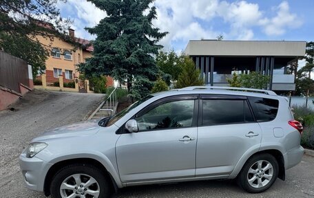 Toyota RAV4, 2011 год, 1 680 000 рублей, 2 фотография