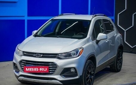 Chevrolet Trax, 2021 год, 1 600 000 рублей, 2 фотография