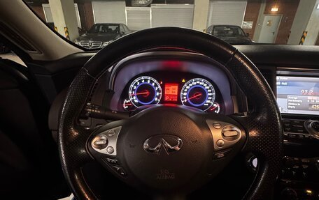 Infiniti FX II, 2009 год, 1 660 000 рублей, 10 фотография