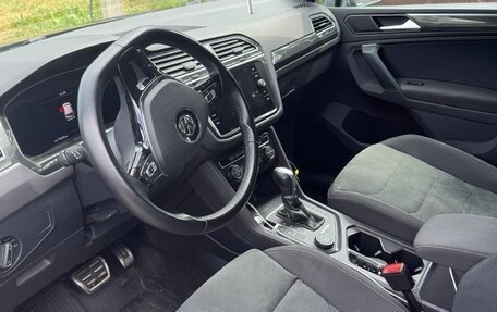 Volkswagen Tiguan II, 2018 год, 2 990 000 рублей, 8 фотография