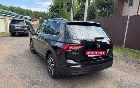 Volkswagen Tiguan II, 2018 год, 2 990 000 рублей, 7 фотография