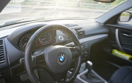 BMW 1 серия, 2011 год, 890 000 рублей, 15 фотография