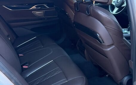 BMW 7 серия, 2019 год, 8 000 000 рублей, 10 фотография