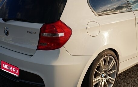 BMW 1 серия, 2011 год, 890 000 рублей, 8 фотография