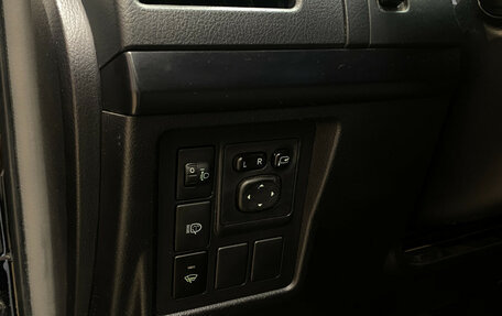 Toyota Land Cruiser Prado 150 рестайлинг 2, 2012 год, 2 190 000 рублей, 16 фотография