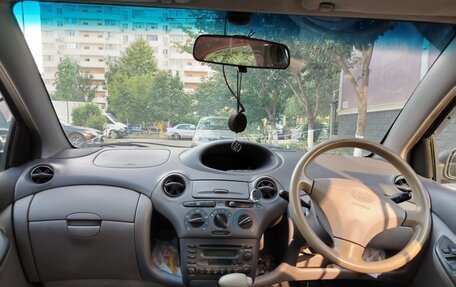 Toyota Platz, 2000 год, 340 000 рублей, 8 фотография