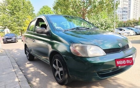 Toyota Platz, 2000 год, 340 000 рублей, 2 фотография