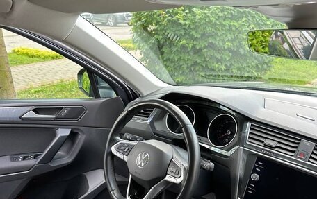 Volkswagen Tiguan II, 2021 год, 3 590 000 рублей, 12 фотография