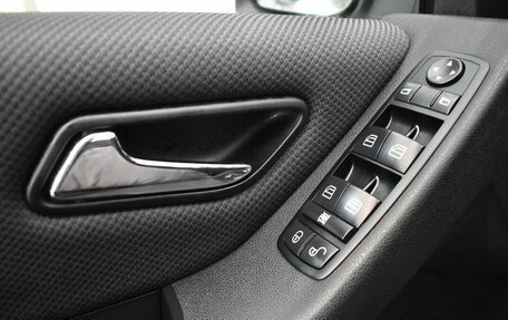 Mercedes-Benz A-Класс, 2011 год, 875 000 рублей, 11 фотография