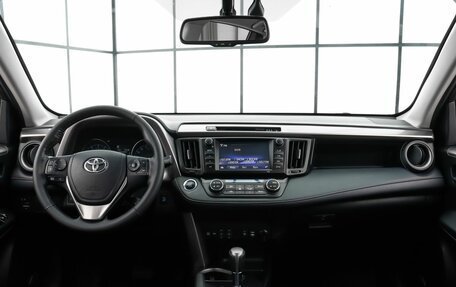 Toyota RAV4, 2019 год, 2 769 000 рублей, 10 фотография